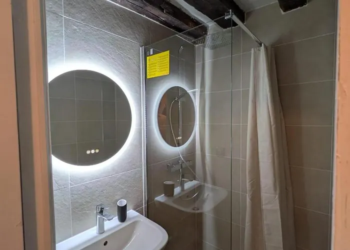 Cosy Flat Near Le Marais 아파트